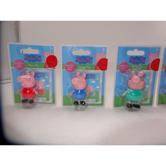 Peppa Pig's Princess Castle Deluxe Playset Peppa Pig & George Treehouse Playset - Picture 15 of 16